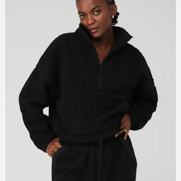 ALO Yoga Micro Sherpa Fleece Half Zip Sweatshirt Cozy Cabin Sz Sm Black EUC - Picture 2 of 8